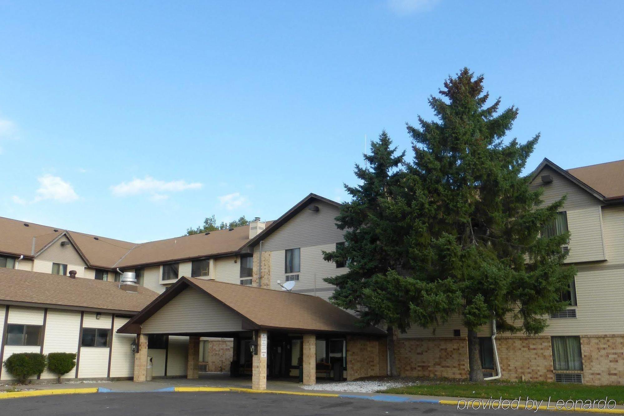 Norwood Inn And Suites - Minneapolis-St Paul Roseville Exterior foto