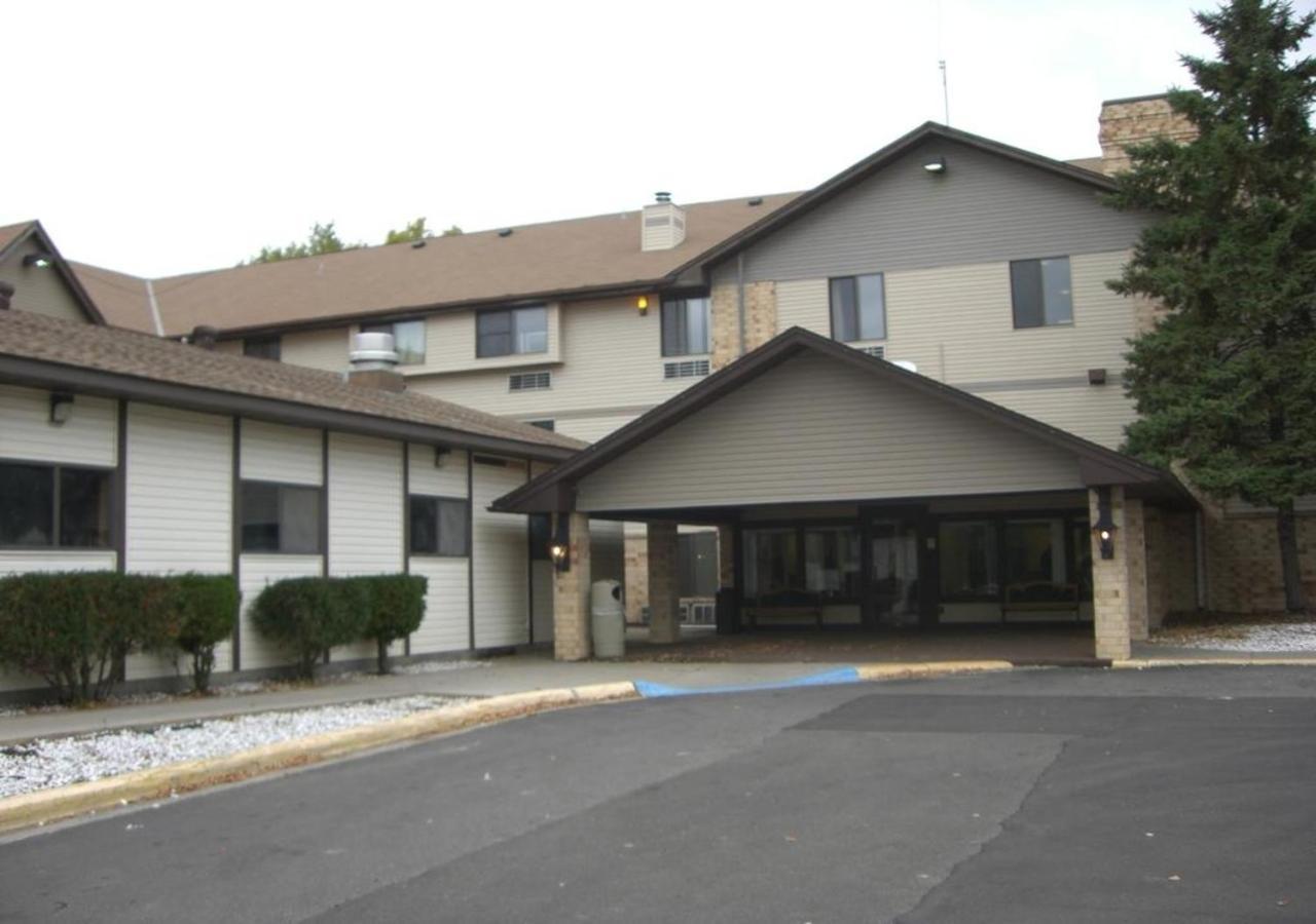 Norwood Inn And Suites - Minneapolis-St Paul Roseville Exterior foto